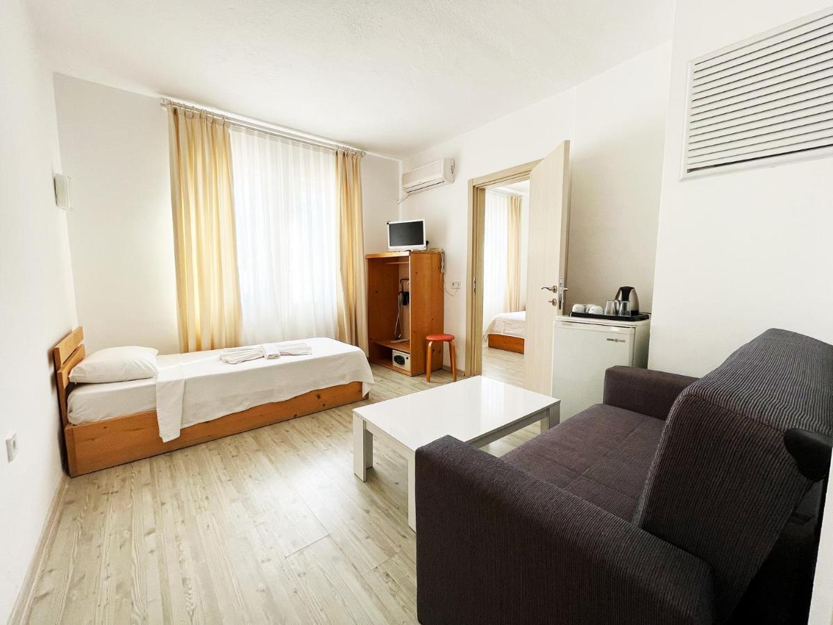 דטקה Zephyros City Otel מראה חיצוני תמונה